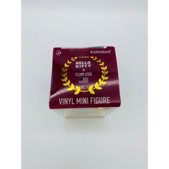 Kidrobot Hello Kitty Olympics figure - Picture 3 of 3